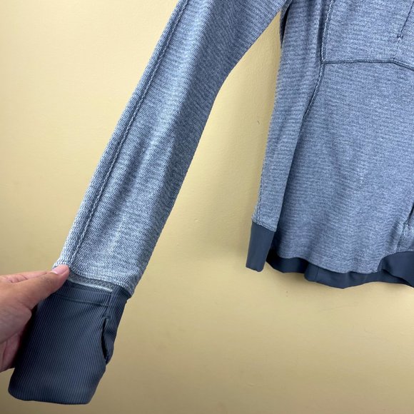 Lululemon Gray Striped Athleisure Half-Zip Jacket 4 - Picture 4 of 9
